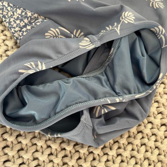 Billabong• Long Sleeve Swimsuit Surfsuit - Picture 8 of 8